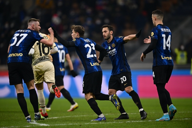 日本11月大名单：远藤航领衔，北野飒太等三名球员首次入选