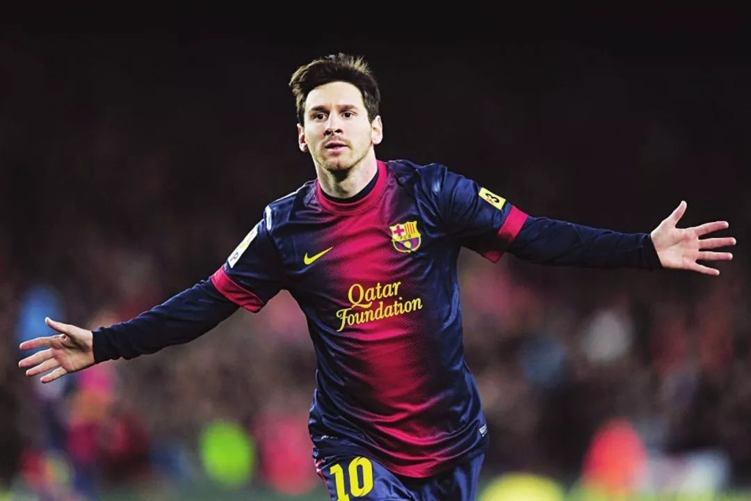 他是全场最冷静的人