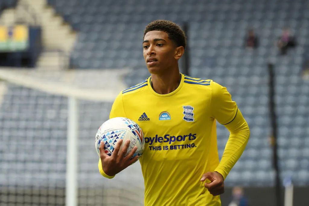 西媒：梅西造访诺坎普未提前联系巴萨，但俱乐部显然知情