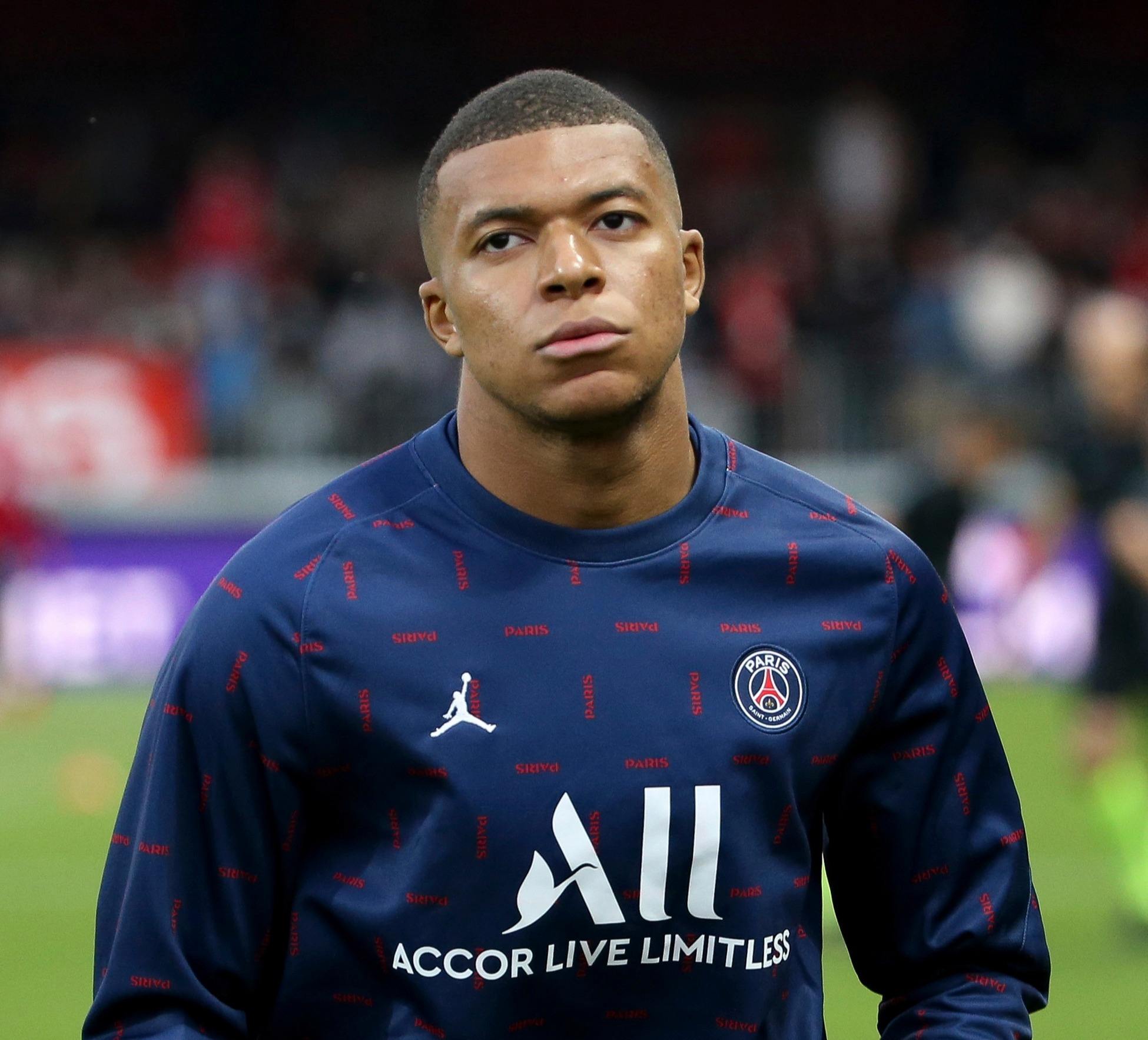 维埃里：现在拿皮奥和其他人比较毫无意义，应该让他安心踢球