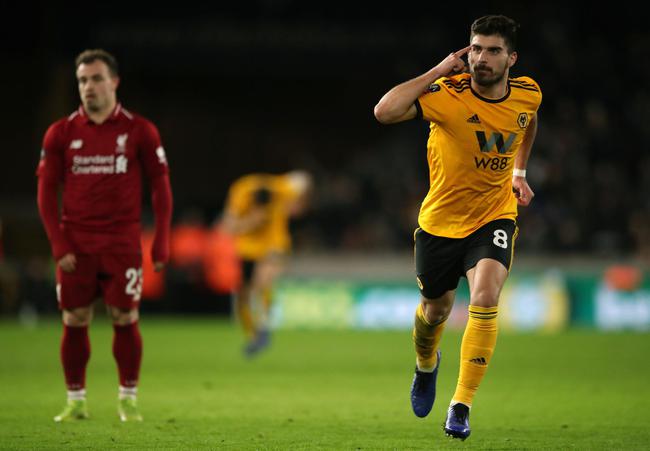 枯坐90分钟 33岁萨拉赫暗示离队 炮轰斯洛特：背信弃义一脚踹开我