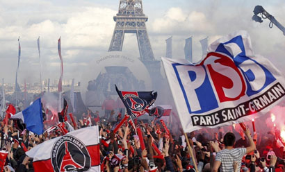 贴脸开大！祖巴茨罚球时，老鹰主场球迷高喊“保罗在哪里？”